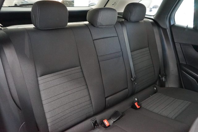 MERCEDES-BENZ GLC 220 41