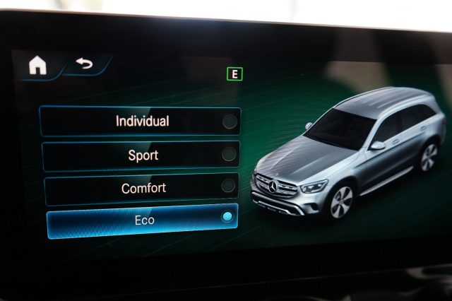 MERCEDES-BENZ GLC 220 59
