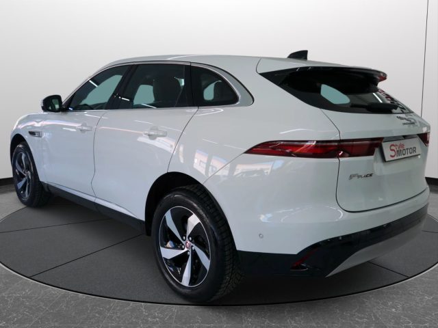 JAGUAR F-Pace 26