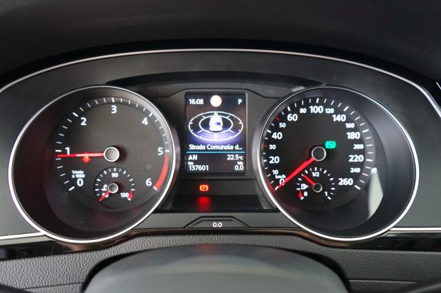 VOLKSWAGEN Passat Variant 54