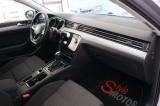 VOLKSWAGEN Passat Variant 7 thumb