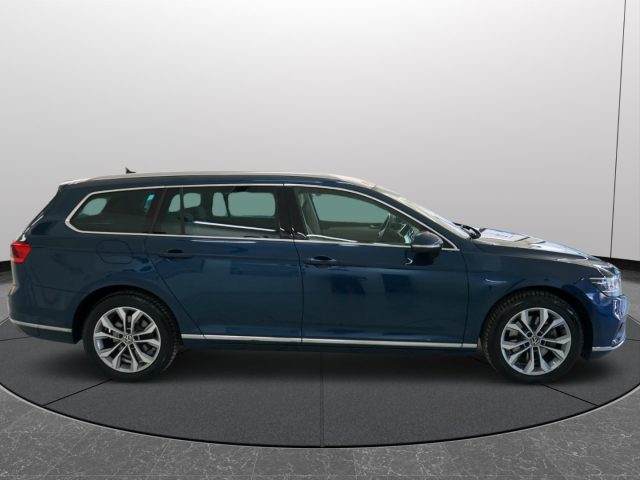 VOLKSWAGEN Passat Variant 22
