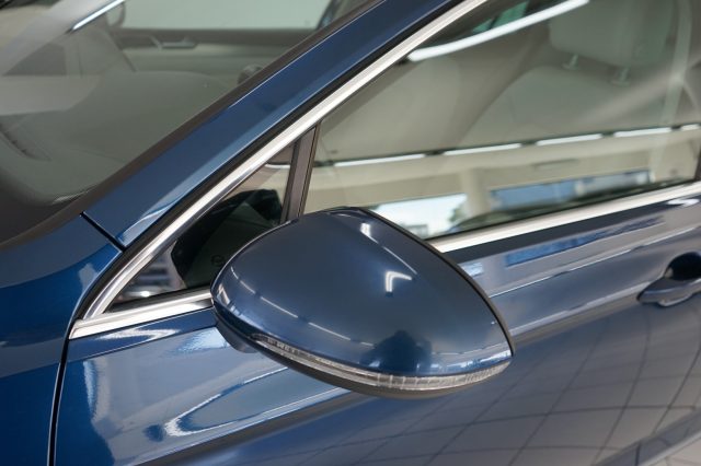 VOLKSWAGEN Passat Variant 27