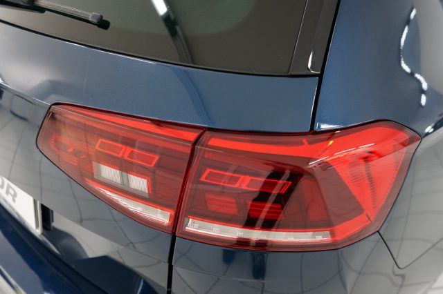 VOLKSWAGEN Passat Variant 33