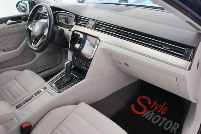 VOLKSWAGEN Passat Variant 39