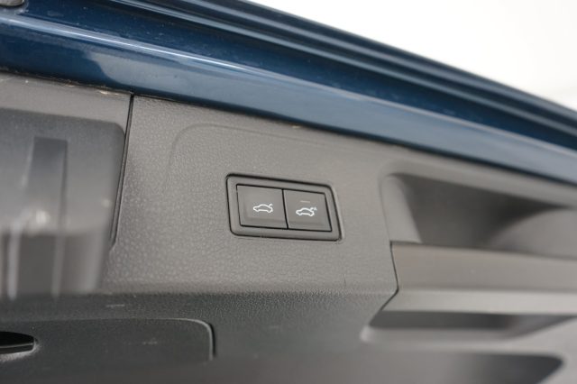 VOLKSWAGEN Passat Variant 47