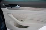 VOLKSWAGEN Passat Variant 44 thumb