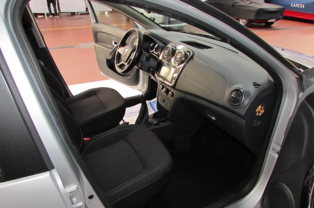 DACIA Sandero 0.9 TCe 12V 90CV Start&Stop Lauréate - 16