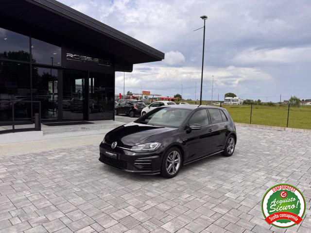 VOLKSWAGEN Golf Nero metallizzato