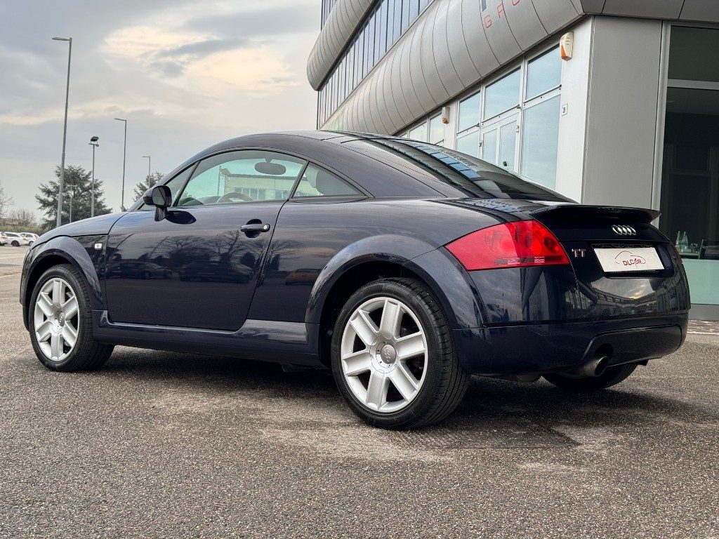 http://graphics.gestionaleauto.com/gonline_graphics/22235230_O_6802252d9db62.jpg