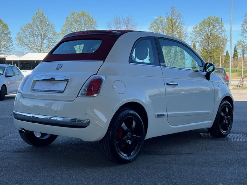 http://graphics.gestionaleauto.com/gonline_graphics/22235253_O_680225bf24b9c.jpg