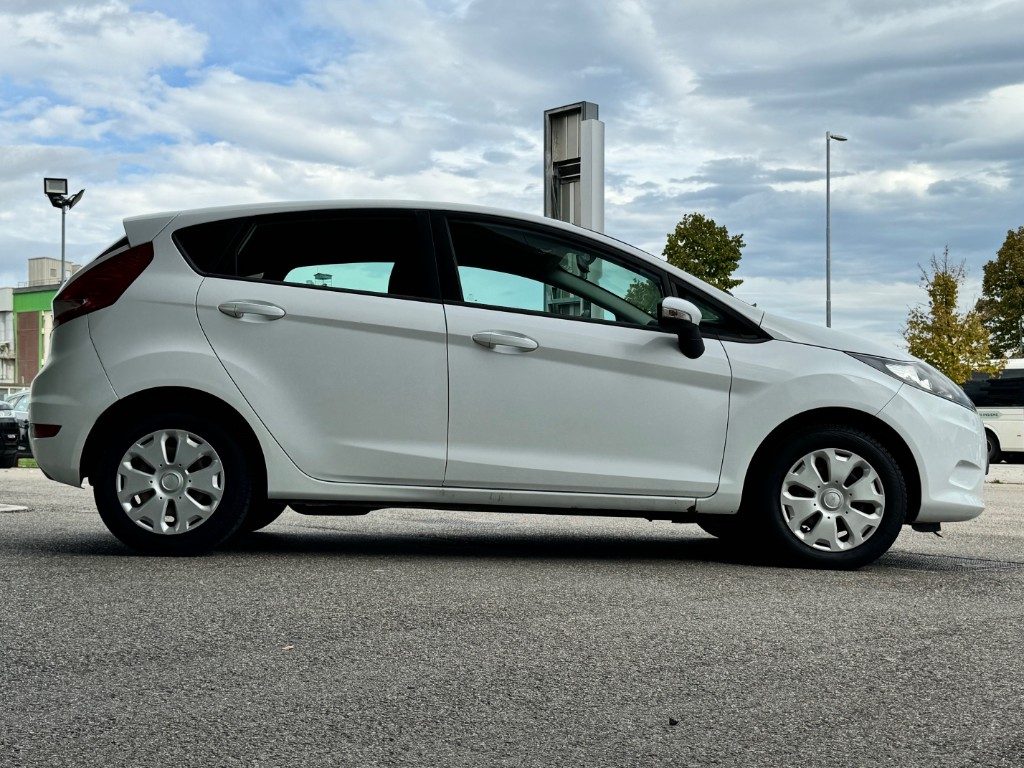 http://graphics.gestionaleauto.com/gonline_graphics/22235290_O_6802263aaf7f2.jpg