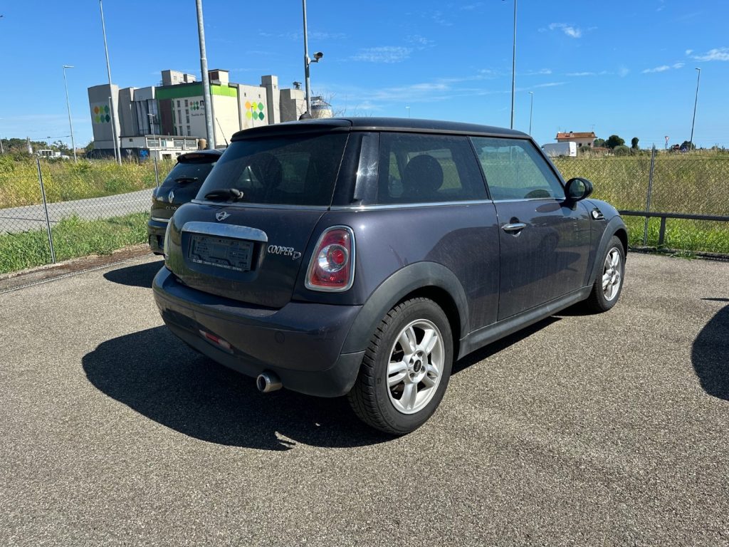 http://graphics.gestionaleauto.com/gonline_graphics/22235315_O_680226b8d4a76.jpg