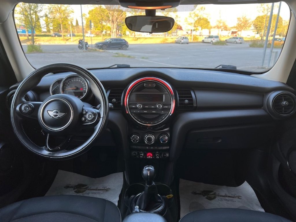 http://graphics.gestionaleauto.com/gonline_graphics/22235320_O_680226c95ef39.jpg
