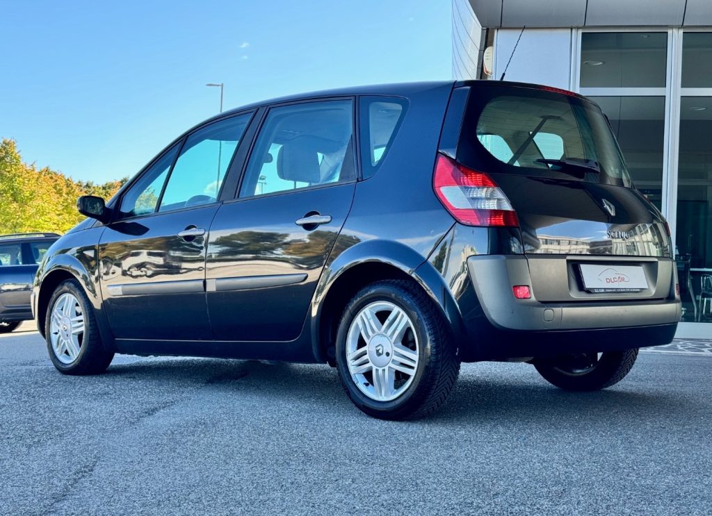 http://graphics.gestionaleauto.com/gonline_graphics/22235349_O_6802275ee715b.jpg