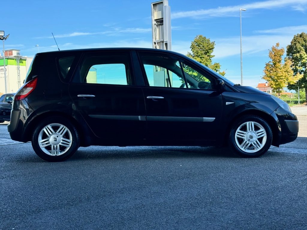 http://graphics.gestionaleauto.com/gonline_graphics/22235349_O_6802275f0fe20.jpg