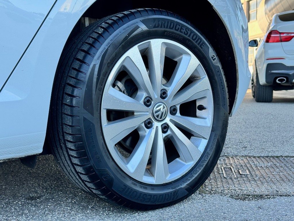 http://graphics.gestionaleauto.com/gonline_graphics/22235355_O_68022783e5e86.jpg