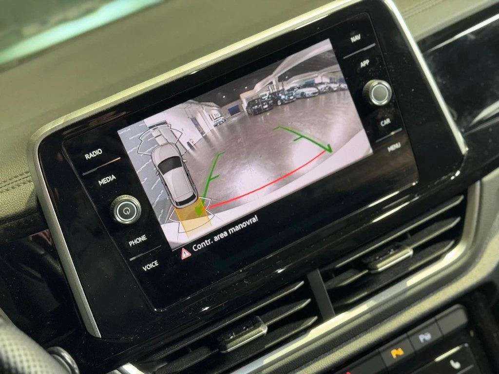 VOLKSWAGEN T-Roc 1.5 TSI ACT DSG R-Line - 14