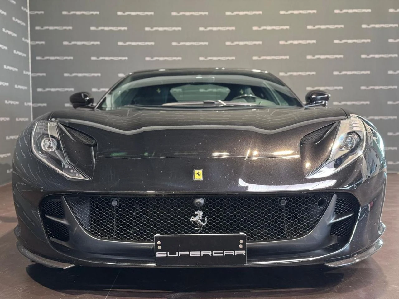 FERRARI 812 Superfast - 2