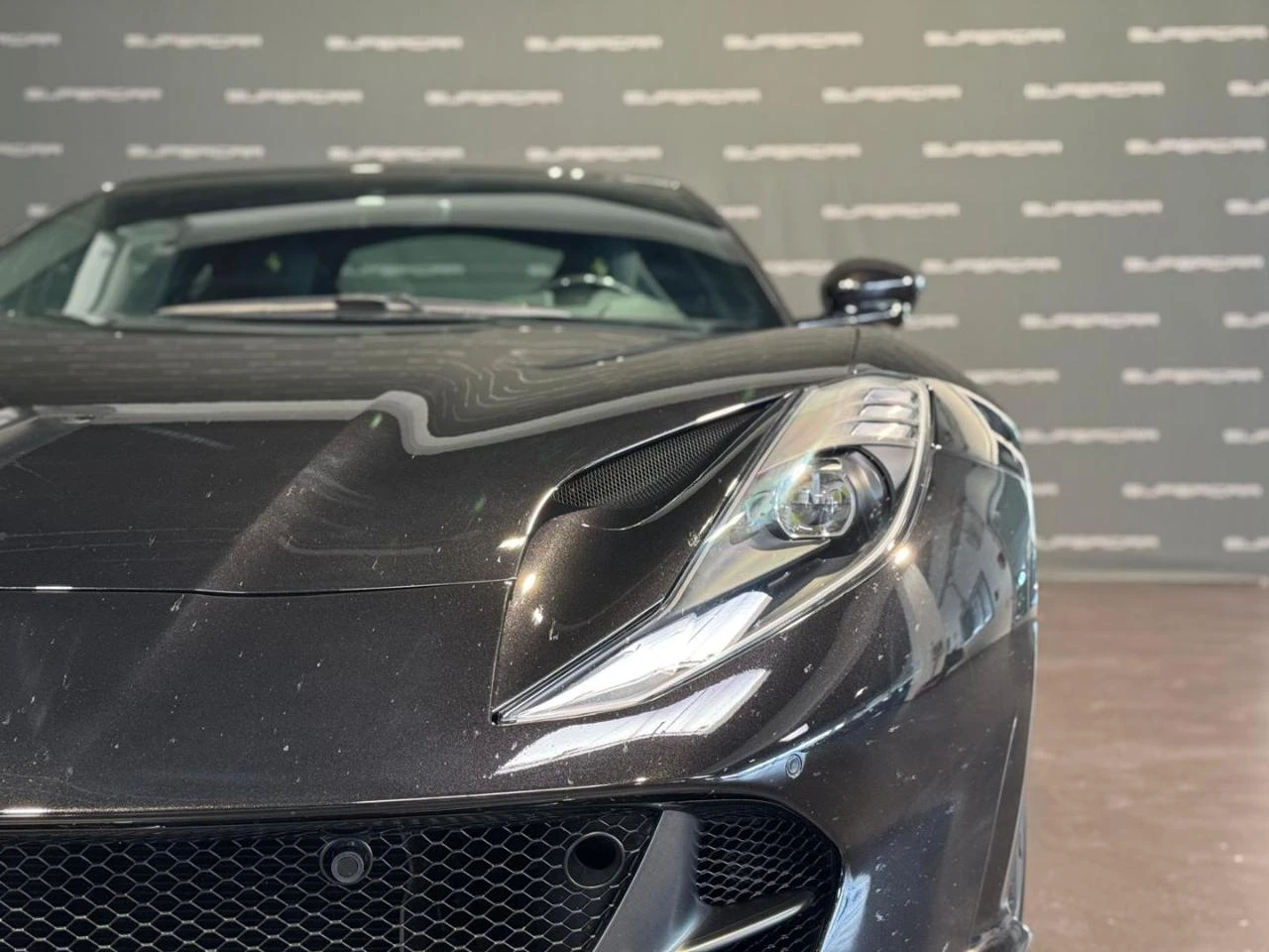 FERRARI 812 Superfast - 7