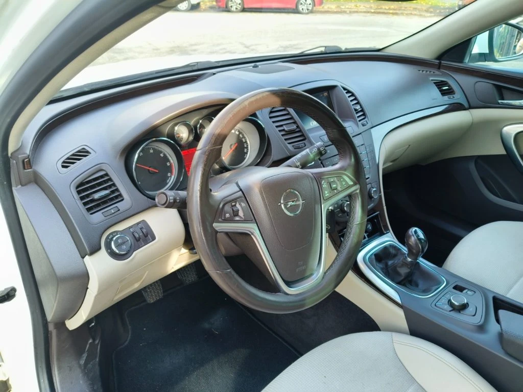 OPEL Insignia Sports Tourer Cosmo 2.0 CDTI 160CV - 9