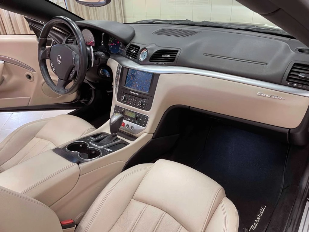 MASERATI GranCabrio GRANCABRIO 4.7 V8 AUTO - 60