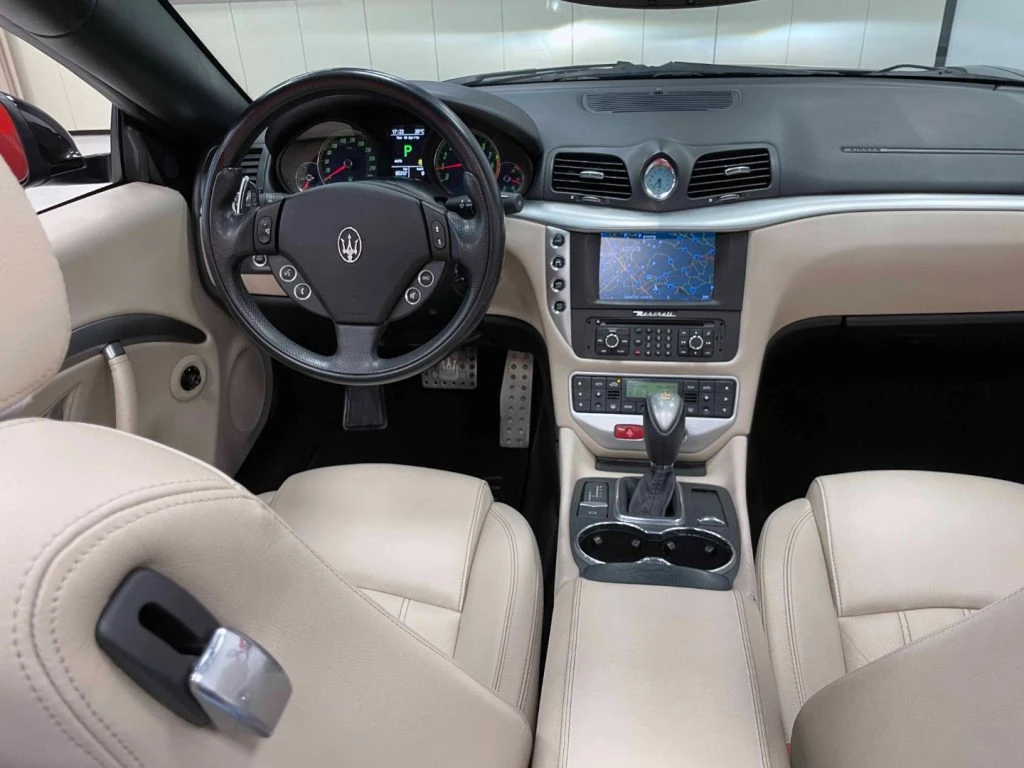 MASERATI GranCabrio GRANCABRIO 4.7 V8 AUTO - 65