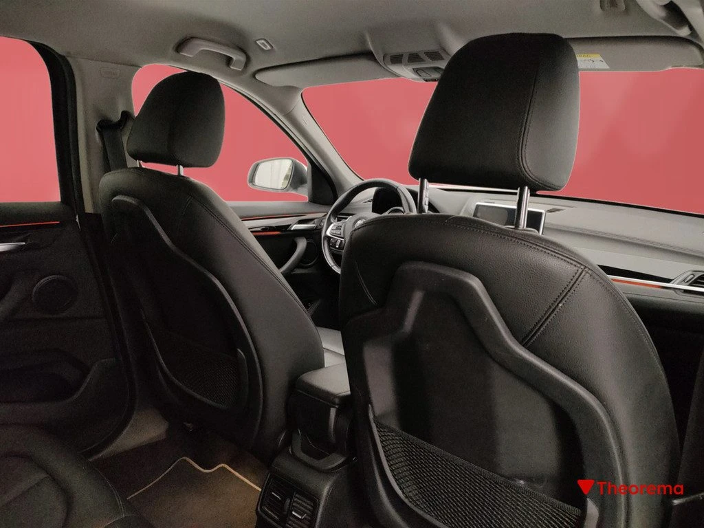 BMW X1 sdrive18d xLine auto - Grid Foto 21