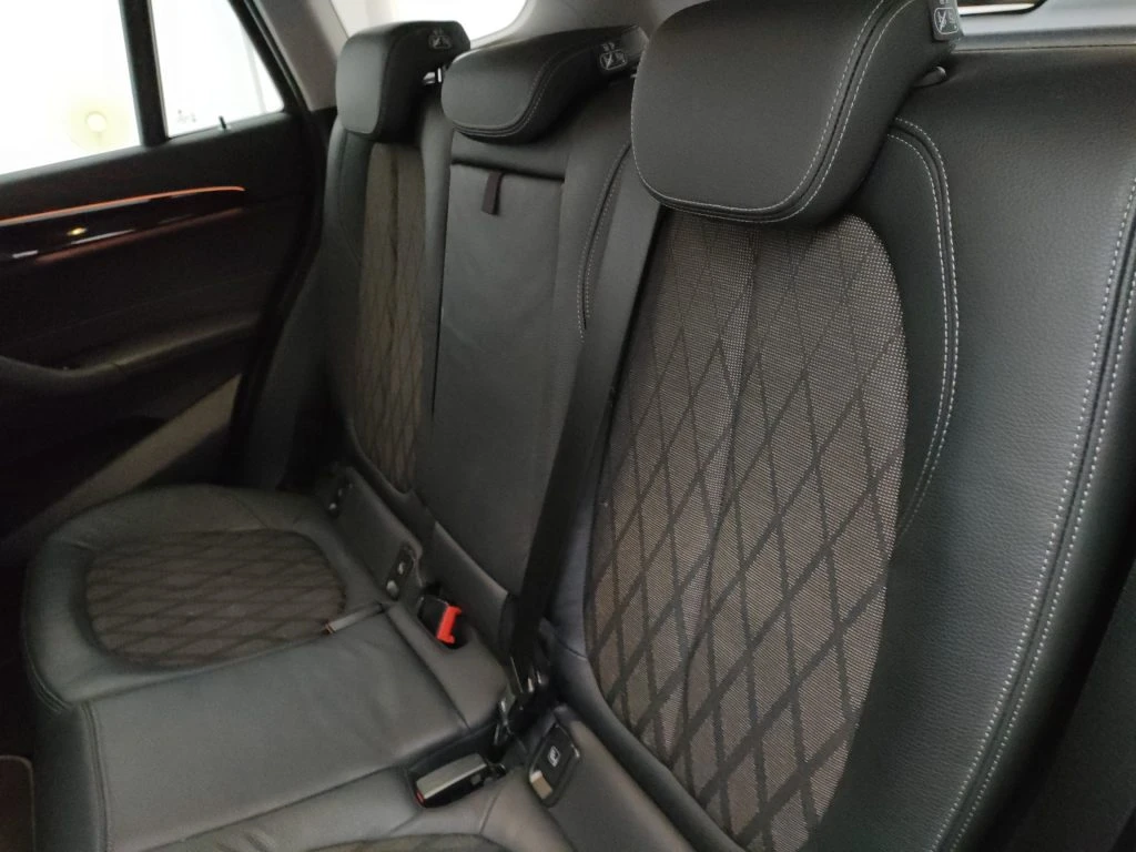BMW X1 sdrive16d xLine auto - Grid Foto 17
