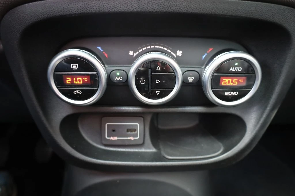 FIAT 500L Living 0.9 TwinAir Turbo Metano Lounge Tetto Navig - 43