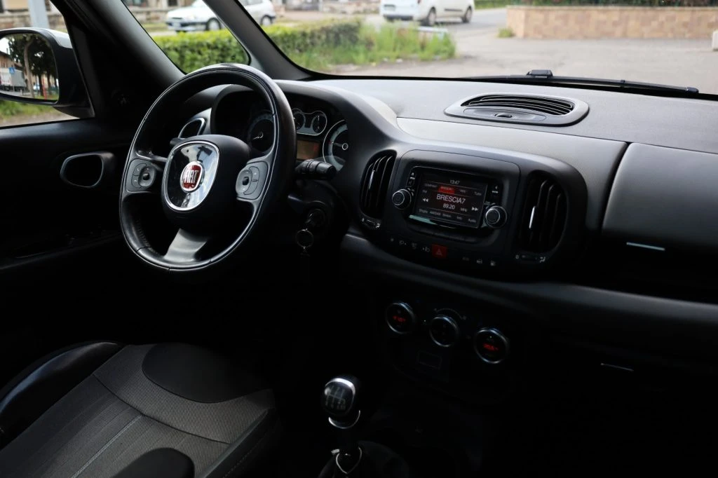 FIAT 500L Living 0.9 TwinAir Turbo Metano Lounge Tetto Navig - 86
