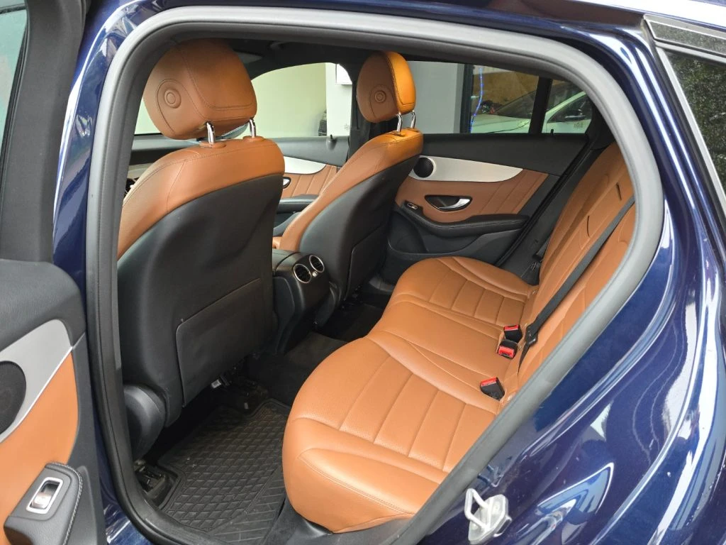 MERCEDES-BENZ GLC 220 d 4Matic Coupé Premium Plus AMG Line ACC PackNight - 17