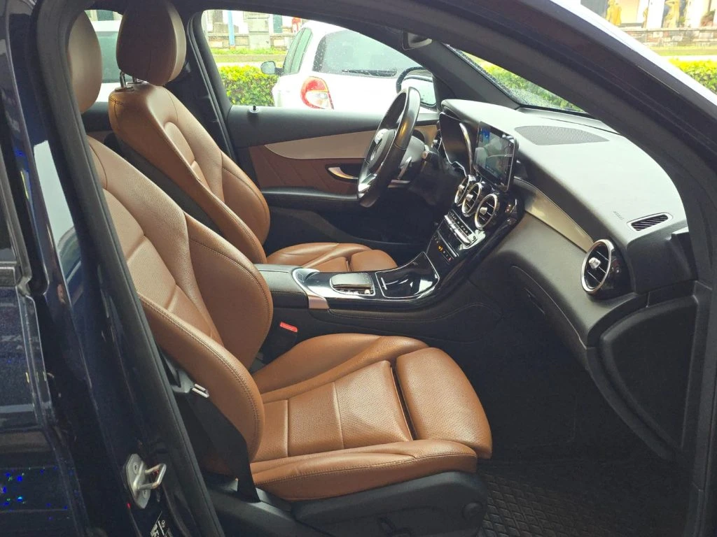 MERCEDES-BENZ GLC 220 d 4Matic Coupé Premium Plus AMG Line ACC PackNight - 25