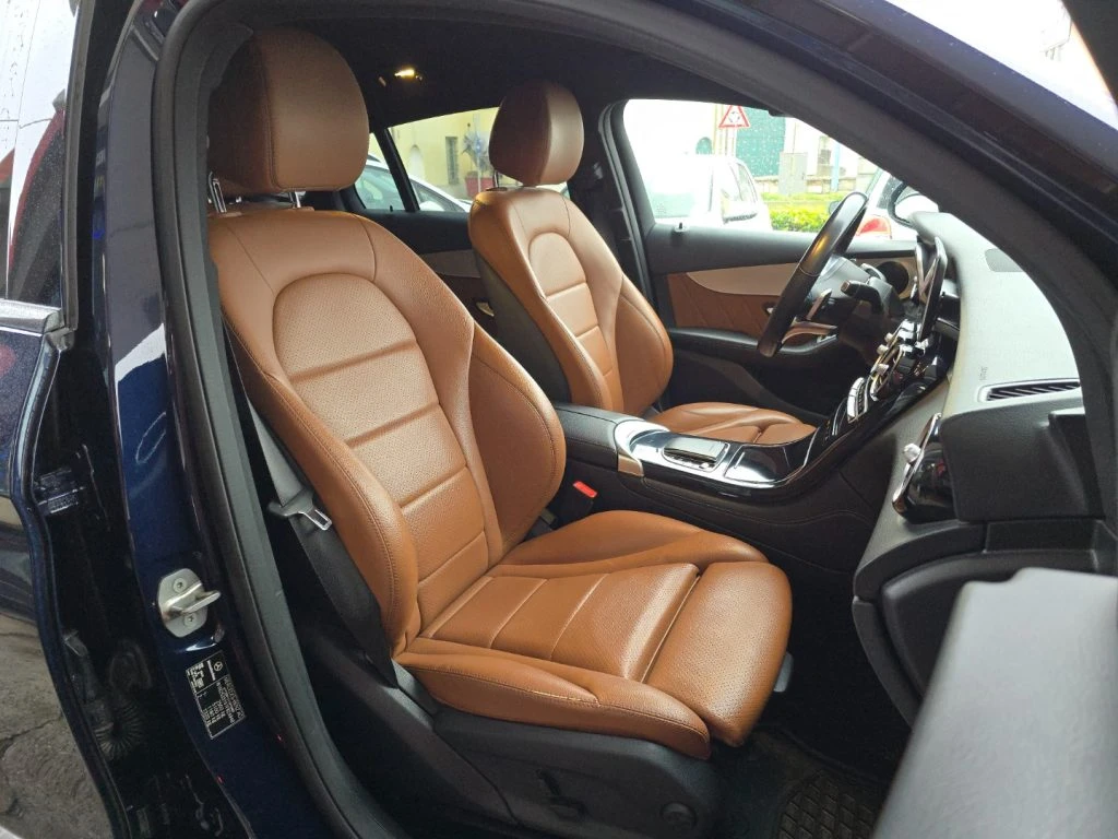 MERCEDES-BENZ GLC 220 d 4Matic Coupé Premium Plus AMG Line ACC PackNight - 27