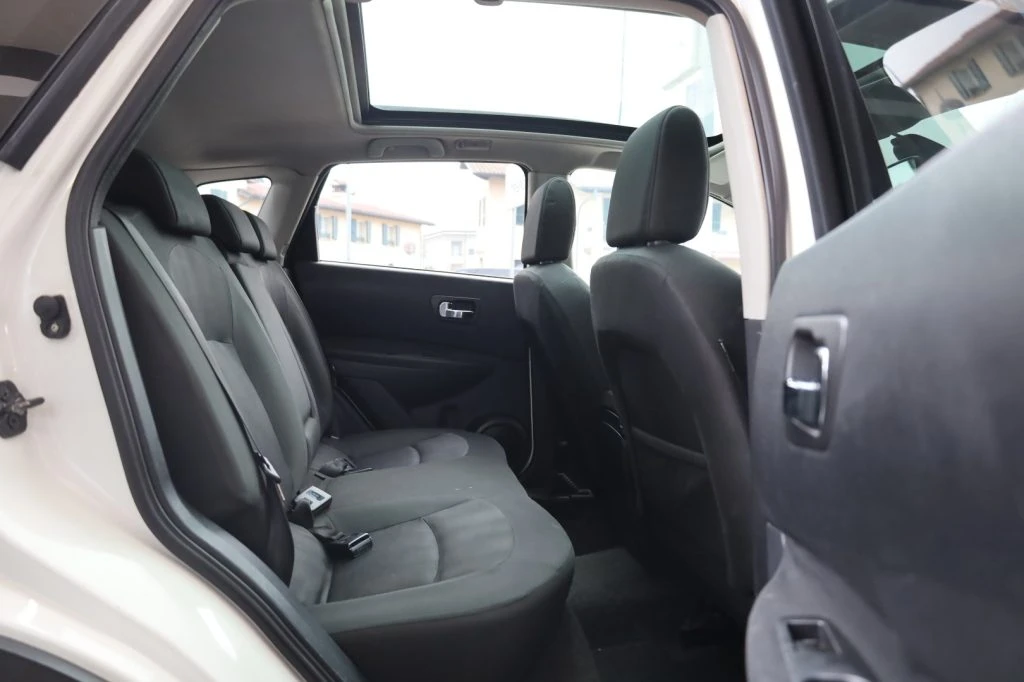 NISSAN Qashqai 2.0 dCi DPF n-tec 4x4 Automatica Navi Camera TETTO - 11