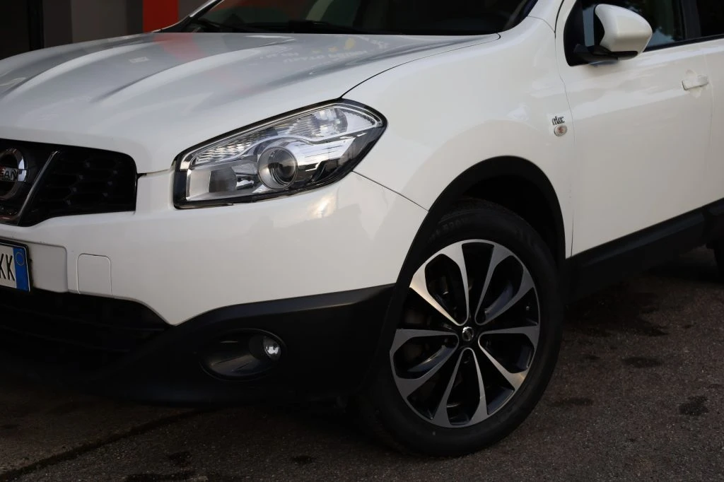 NISSAN Qashqai 2.0 dCi DPF n-tec 4x4 Automatica Navi Camera TETTO - 17