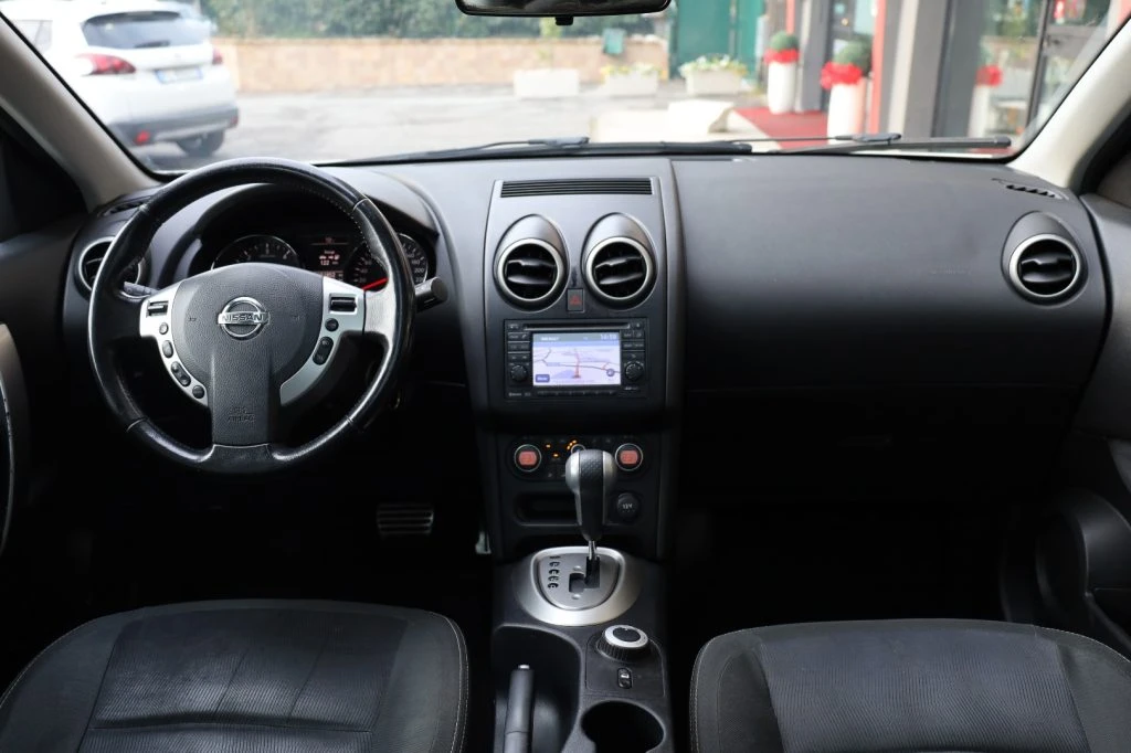 NISSAN Qashqai 2.0 dCi DPF n-tec 4x4 Automatica Navi Camera TETTO - 22