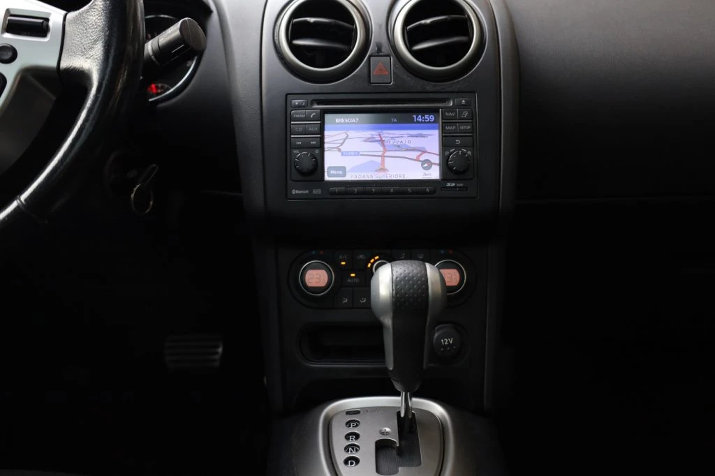 NISSAN Qashqai 2.0 dCi DPF n-tec 4x4 Automatica Navi Camera TETTO - 27