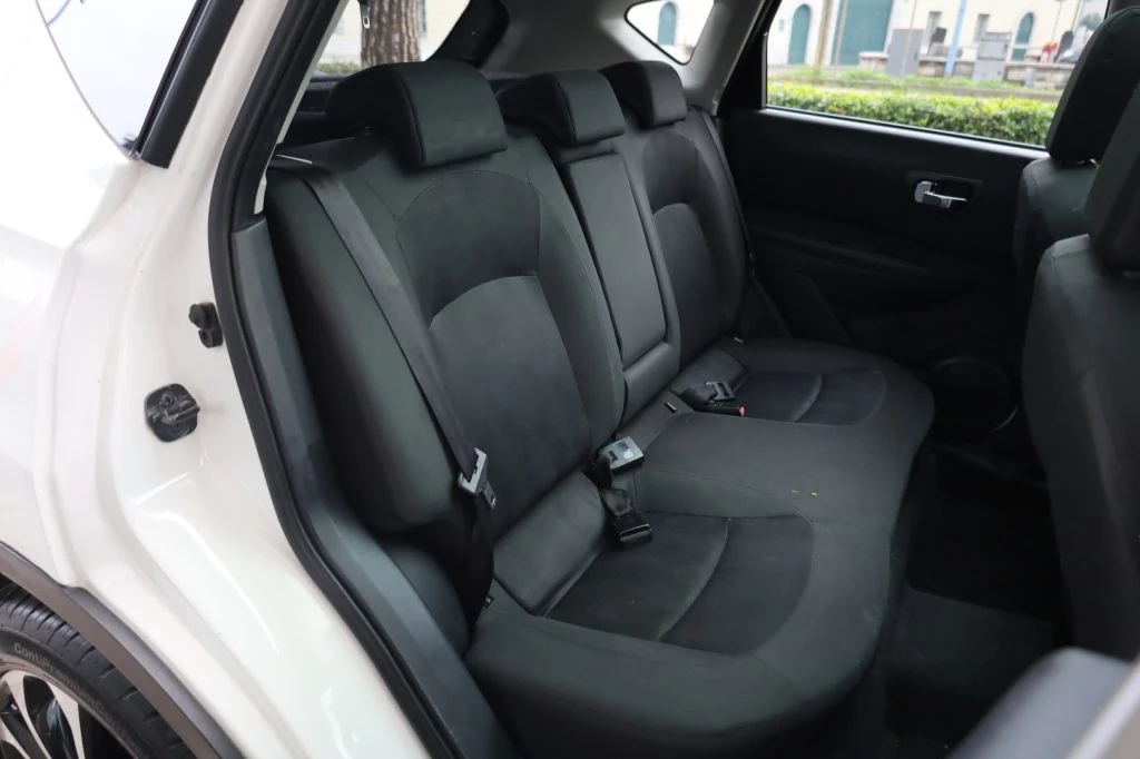 NISSAN Qashqai 2.0 dCi DPF n-tec 4x4 Automatica Navi Camera TETTO - 91