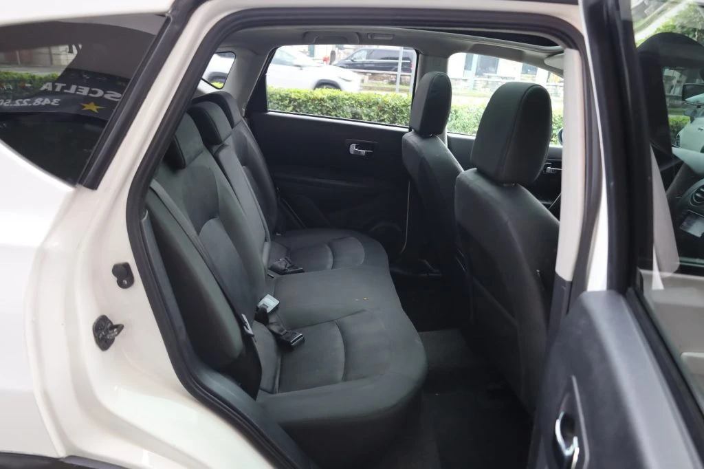 NISSAN Qashqai 2.0 dCi DPF n-tec 4x4 Automatica Navi Camera TETTO - 89