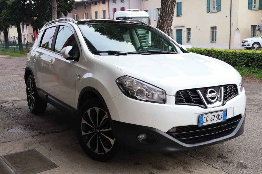 NISSAN Qashqai 2.0 dCi DPF n-tec 4x4 Automatica Navi Camera TETTO - 114
