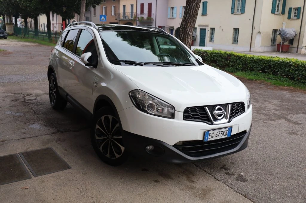NISSAN Qashqai 2.0 dCi DPF n-tec 4x4 Automatica Navi Camera TETTO - 111