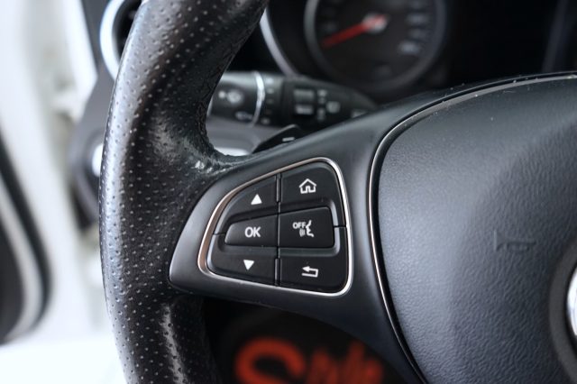 MERCEDES-BENZ GLC 220 44