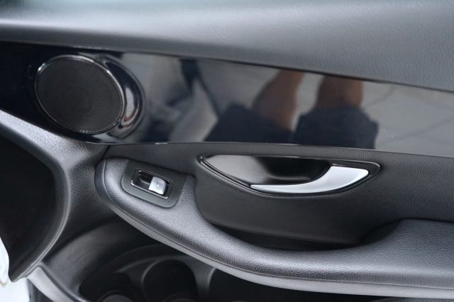 MERCEDES-BENZ GLC 220 35