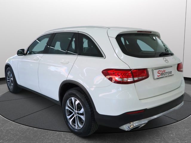 MERCEDES-BENZ GLC 220 20