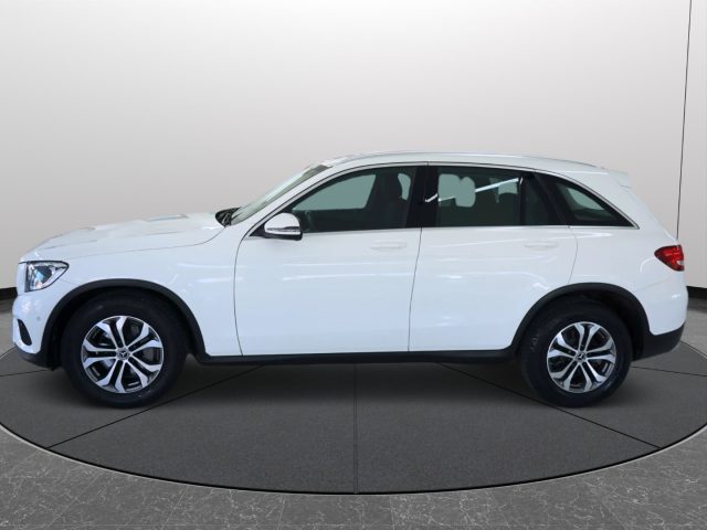 MERCEDES-BENZ GLC 220 21