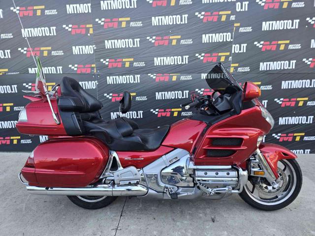 HONDA GL 1800 Rosso metallizzato