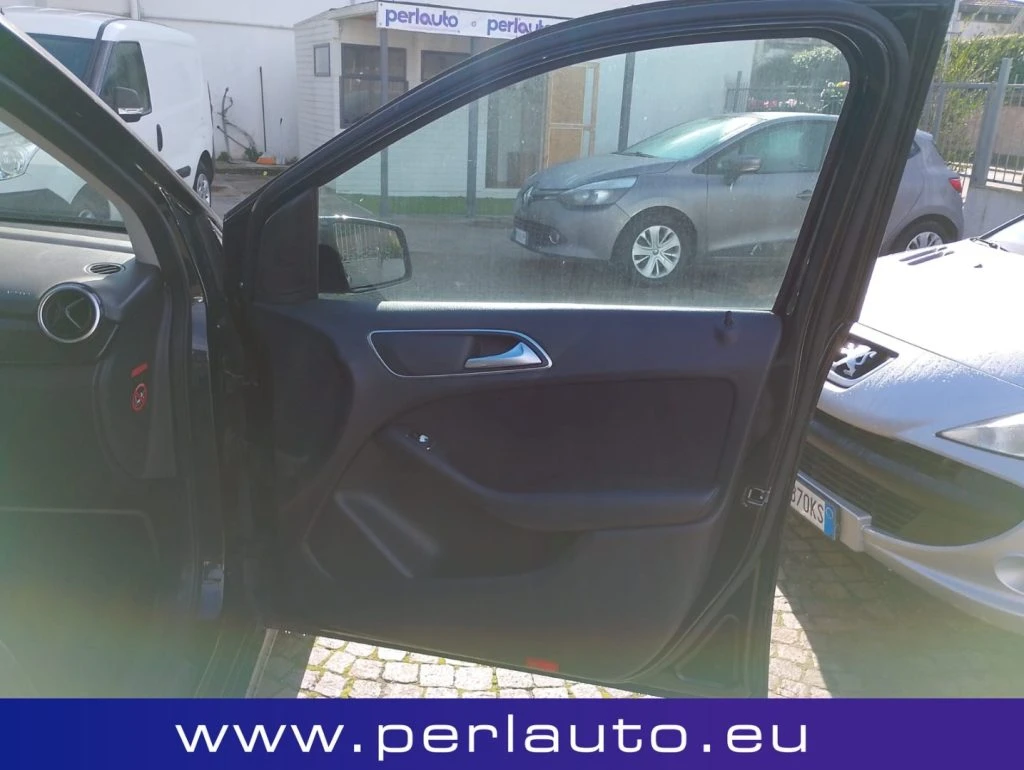 MERCEDES-BENZ B 180 CDI BlueEFFICIENCY Premium - 5