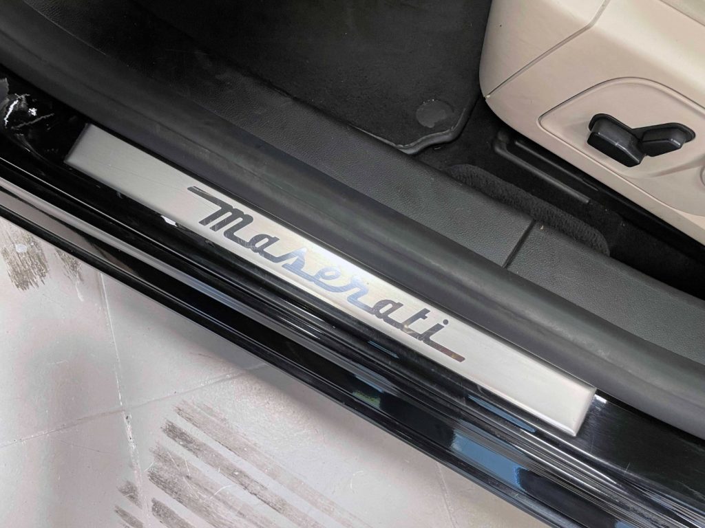 MASERATI Ghibli 3.0 V6 DS 275CV AUTO - 42