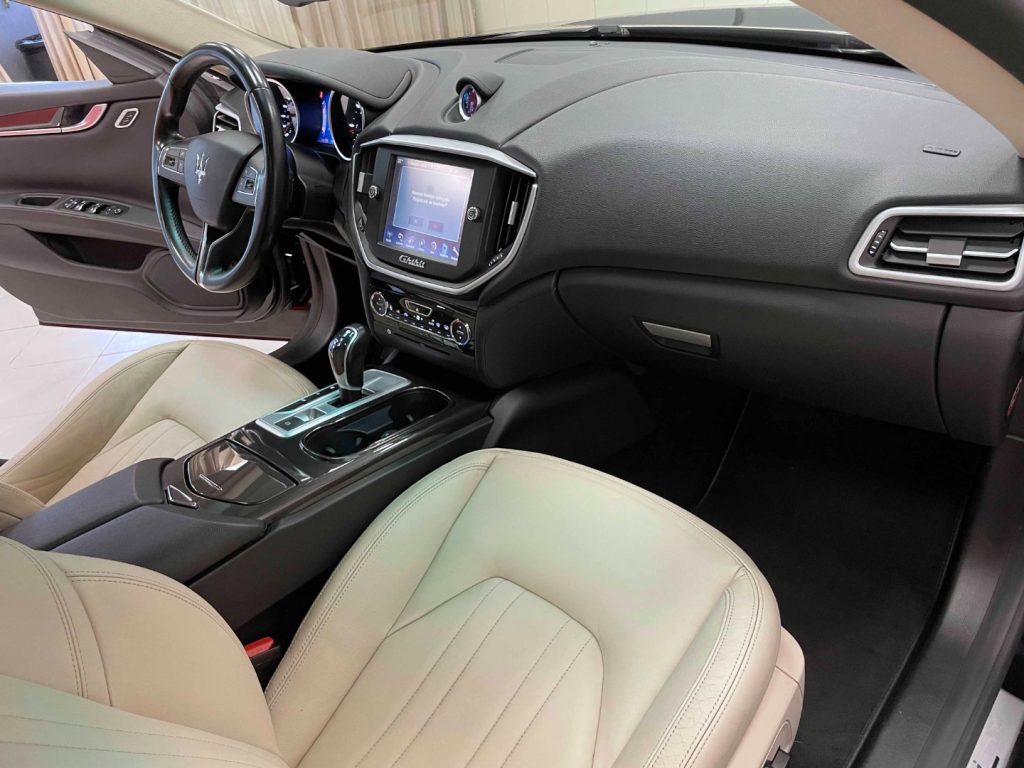 MASERATI Ghibli 3.0 V6 DS 275CV AUTO - 54